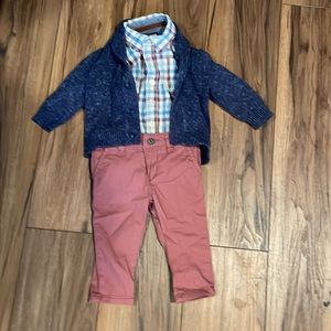 Osh Kosh B’GOSH 9 month set with cardigan, pants and button down onsie